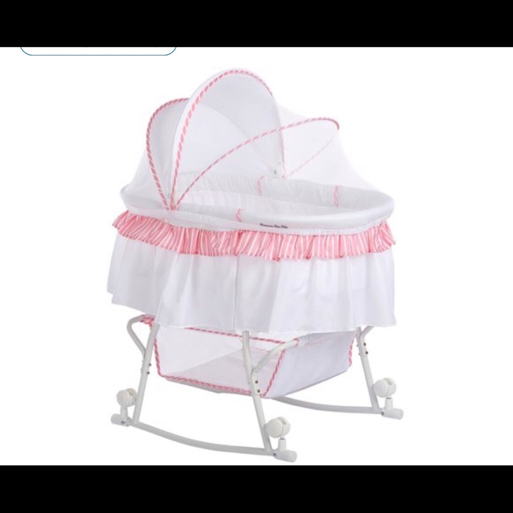 Dream on me Lacy Portable 2 in 1 Bassinet/Cradle